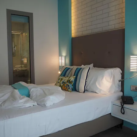 Hotel Cooee Kyknos & 4*
