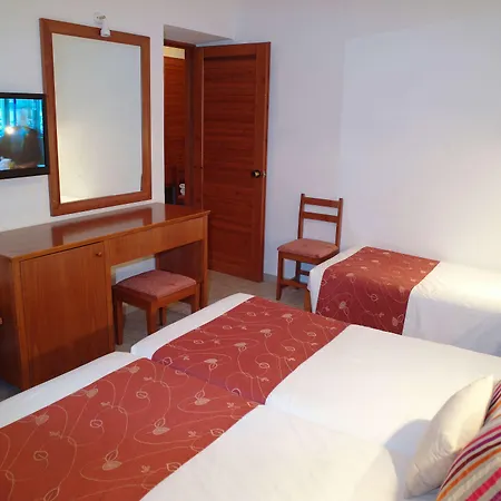 Cooee Kyknos & Hotel