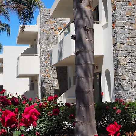 Cooee Kyknos & Hotel 4*
