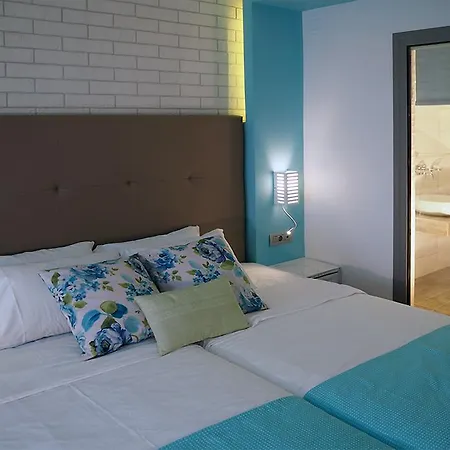 Hotel Cooee Kyknos &