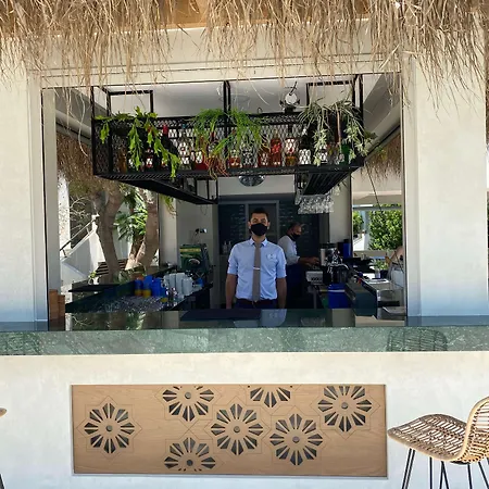 Hotel Cooee Kyknos &