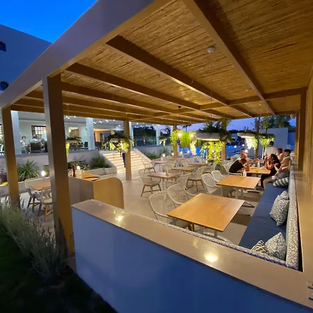 Cooee Kyknos & Hotel 4*