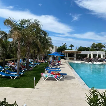 Cooee Kyknos & Hotel 4*